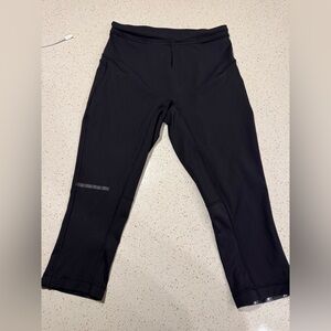 Lululemon Men’s Small Black Leggings 3/4 Length (19’inseam) - below the knee
